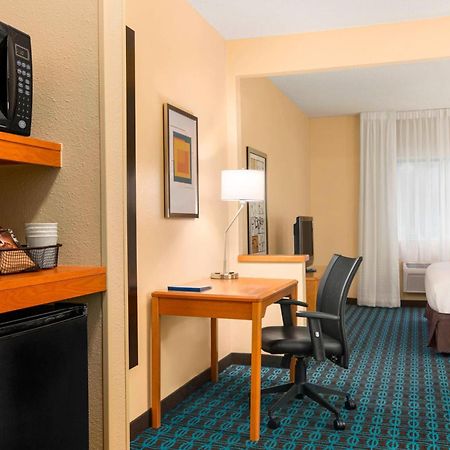 Fairfield Inn Расин Экстерьер фото